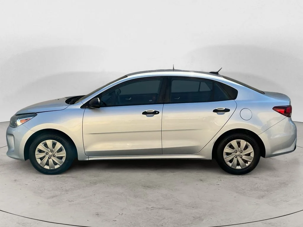 Used 2018 Silver Kia LX image 8