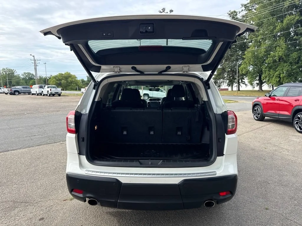 Used 2021  Subaru Limited image 33