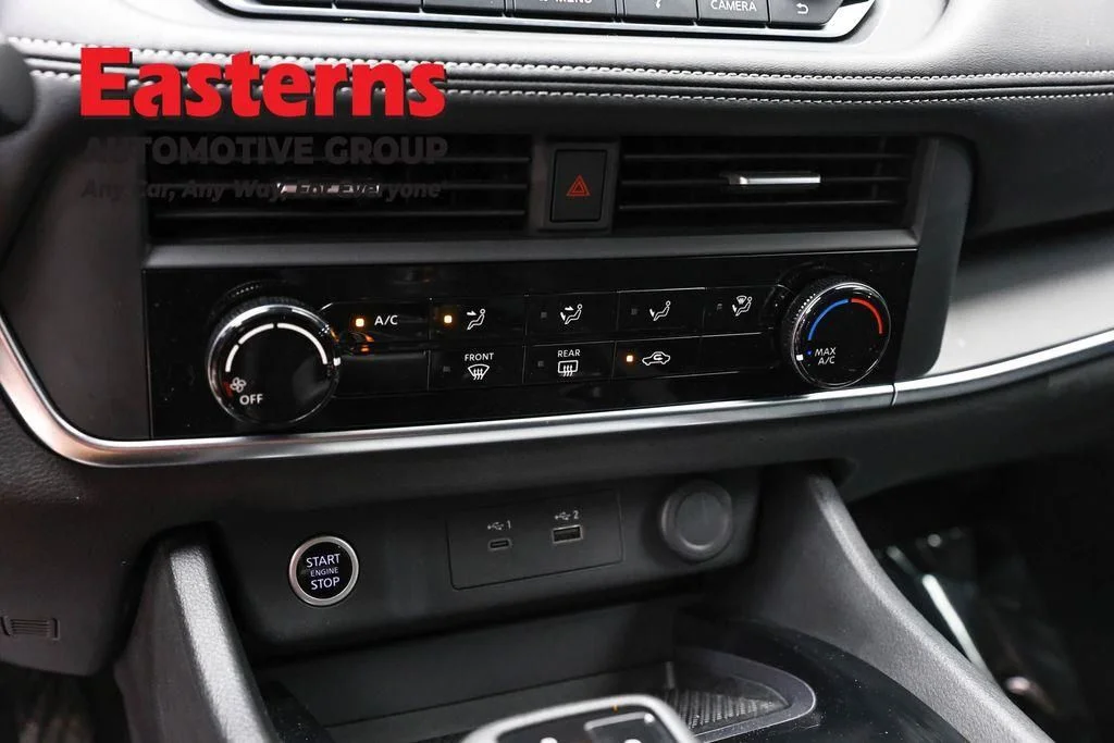 Used 2023 Gray Nissan S image 22
