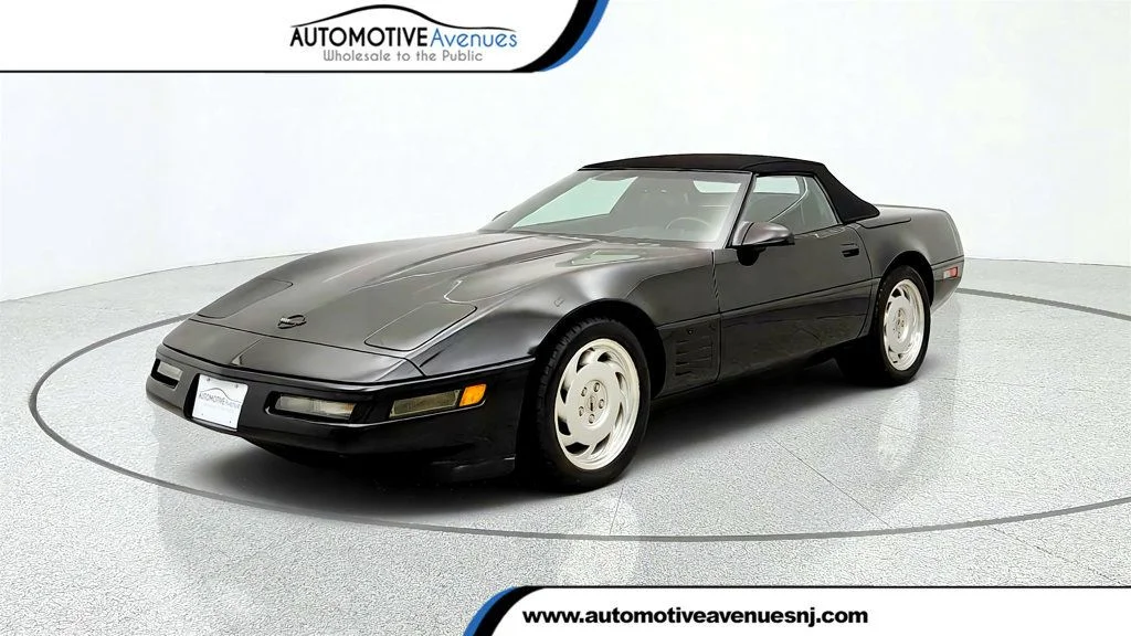 Used 1991 Black Chevrolet 2dr Convertible image 1