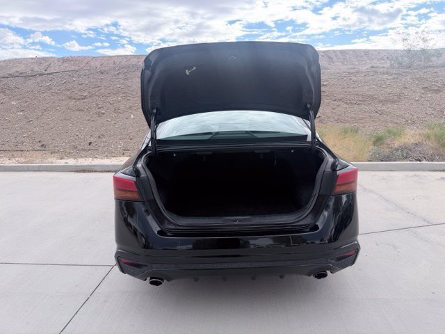 2025 Nissan Altima SR - Photo 30