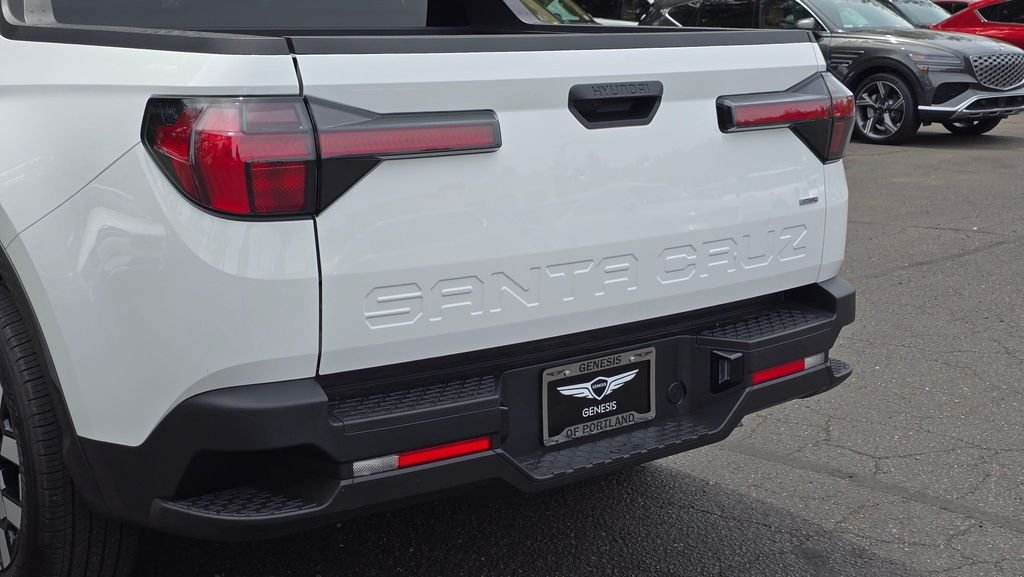 Used 2025 Atlas White Hyundai SEL image 13