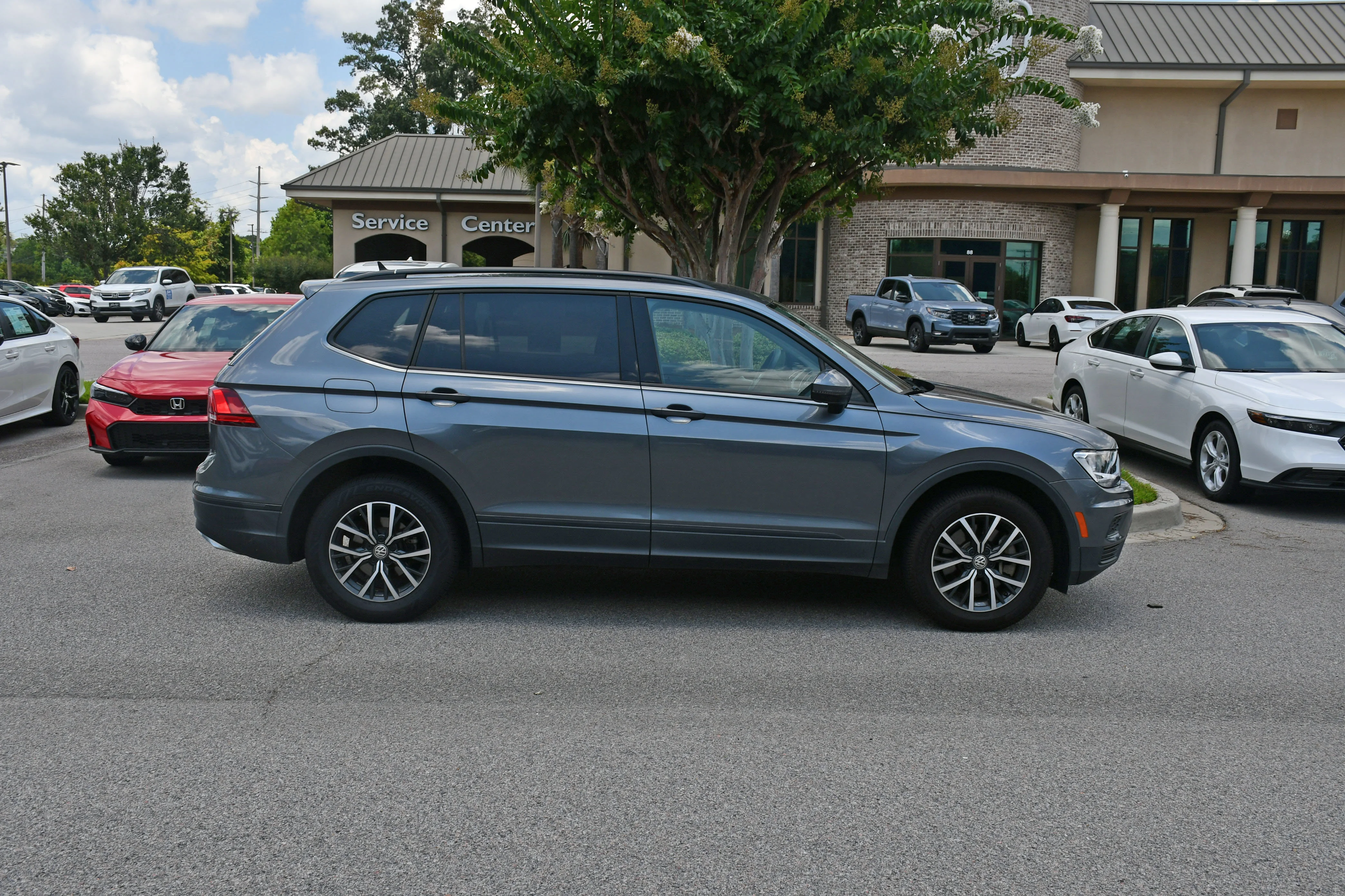 Used 2021  Volkswagen 2.0T S image 5