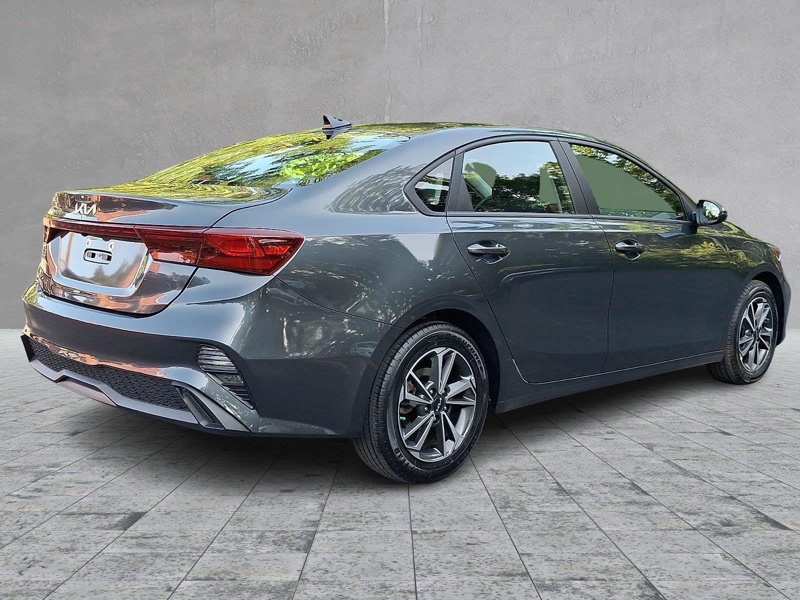 Used 2023 Gravity Gray Kia LXS image 6