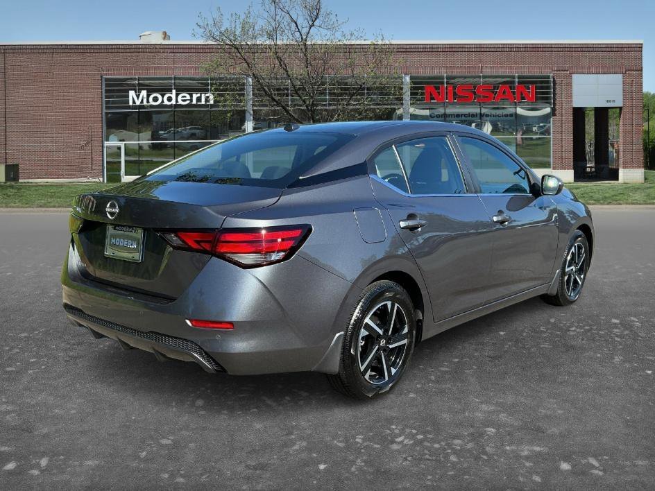 Used 2025 Gun Metallic Nissan SV image 4