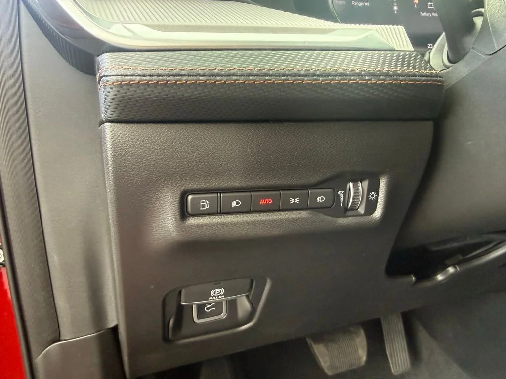 New 2026 Red Hot Pearlcoat Jeep Limited image 13