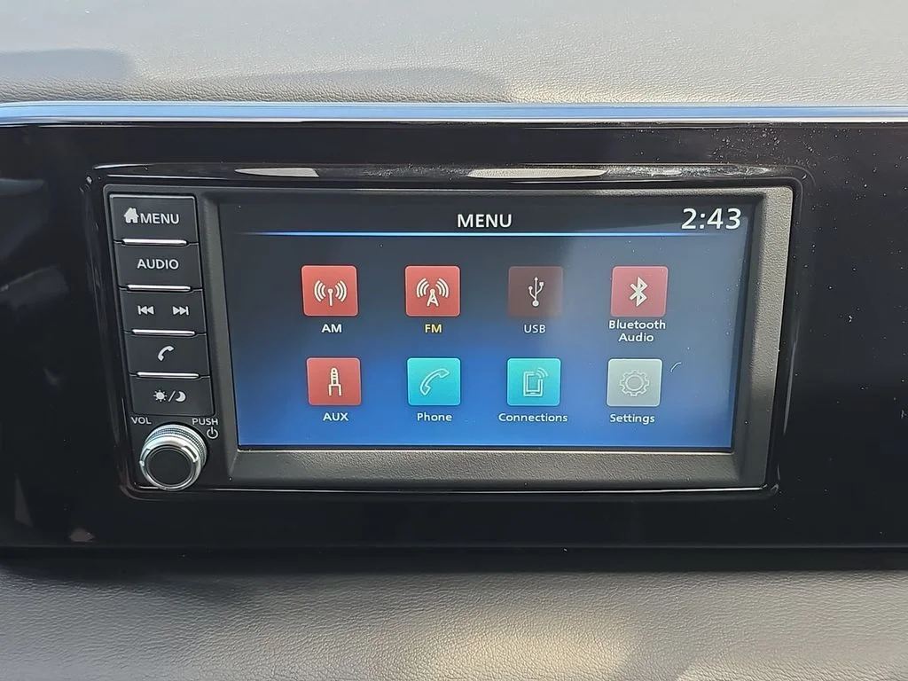 2025 Nissan Kicks S AWD - Photo 14