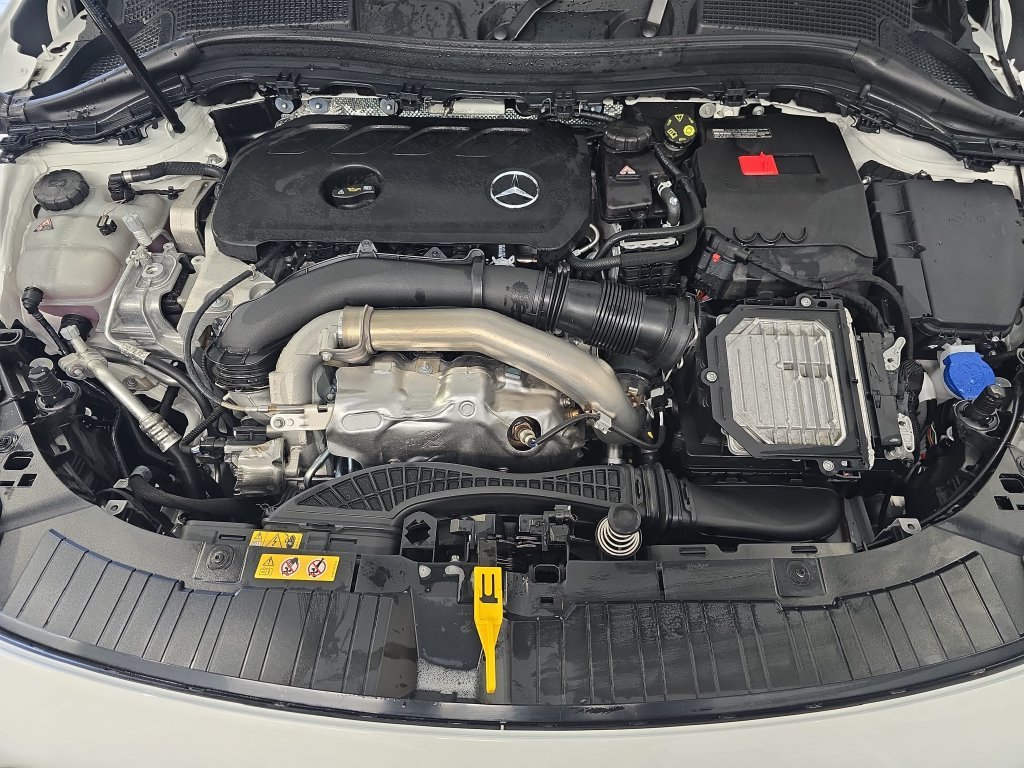 Certified Used 2026 White Mercedes-Benz GLA 250 image 31
