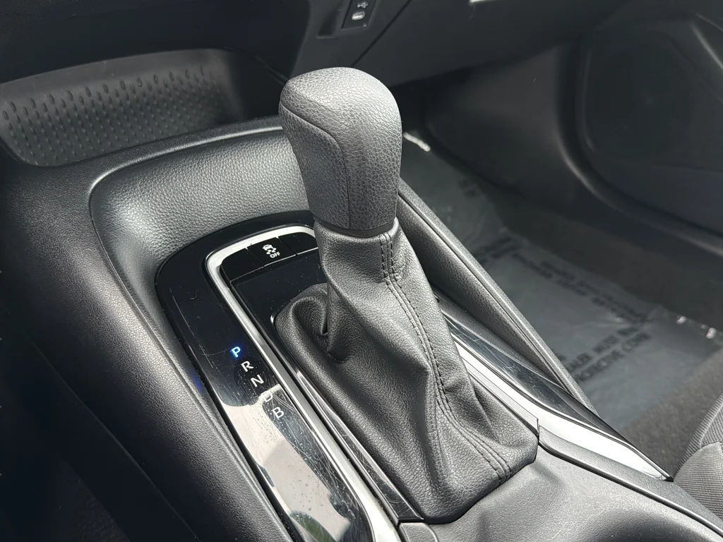 Used 2023 Silver Toyota LE image 22