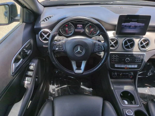 Used 2020  Mercedes-Benz GLA 250 image 16
