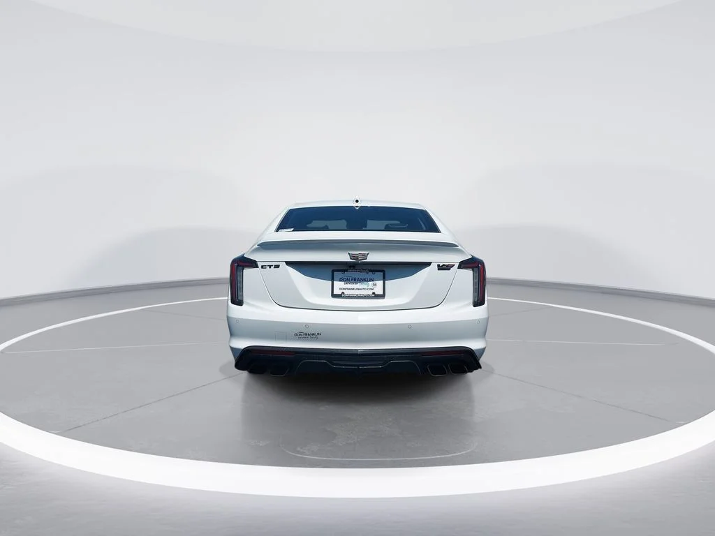 Used 2024 White Cadillac V-Series image 7