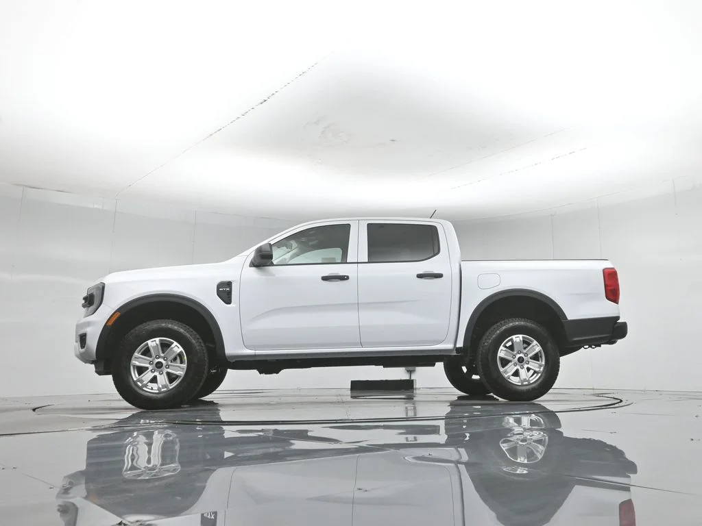 New 2026 Oxford White Ford XL image 7
