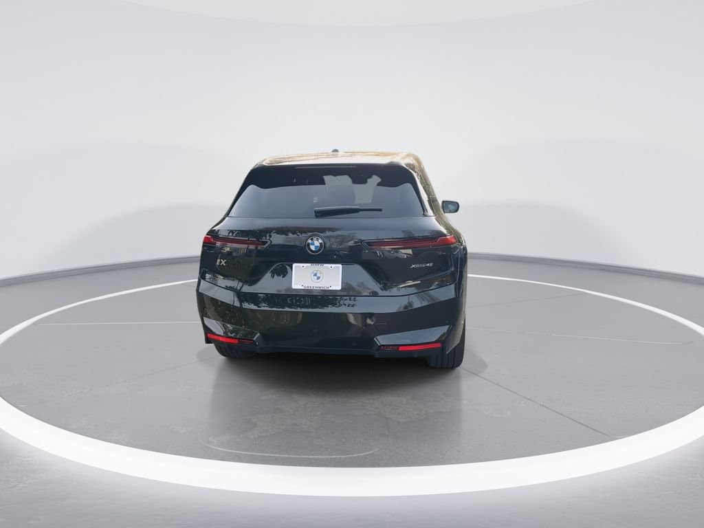 2026 BMW iX 45 - Photo 7