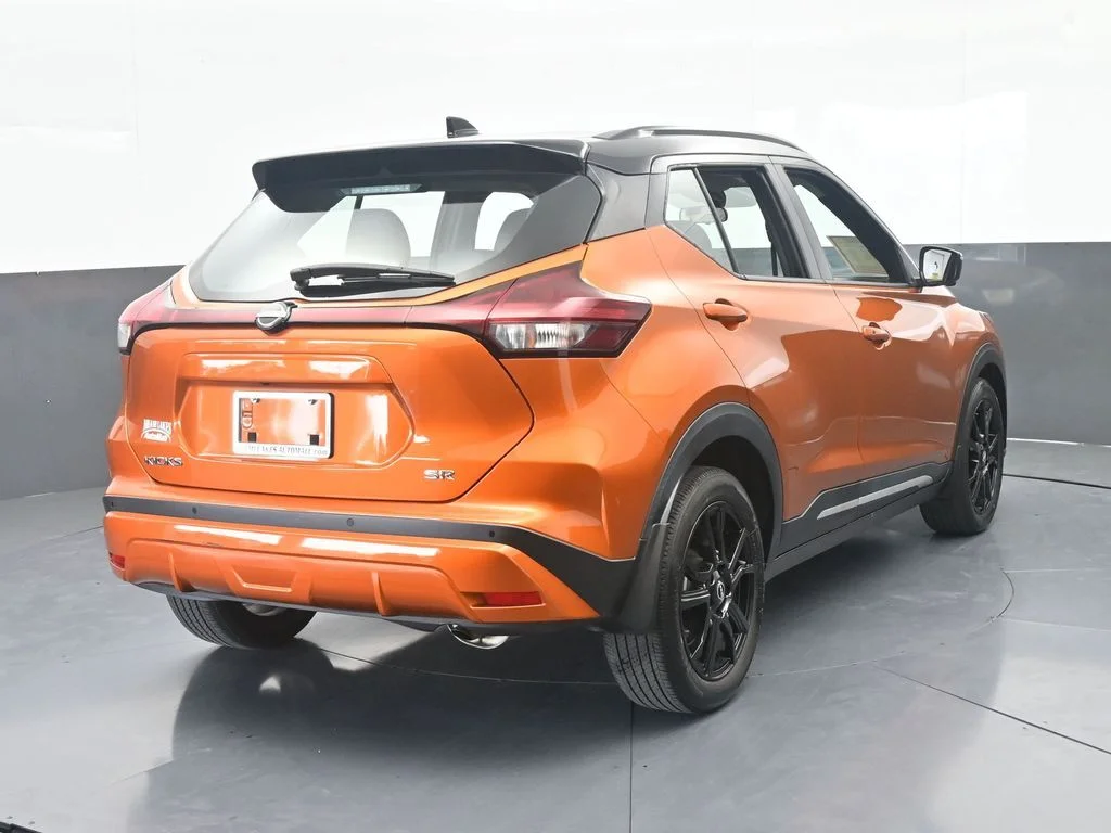 Used 2023 Monarch Orange Metallic/Super Black Nissan SR image 4