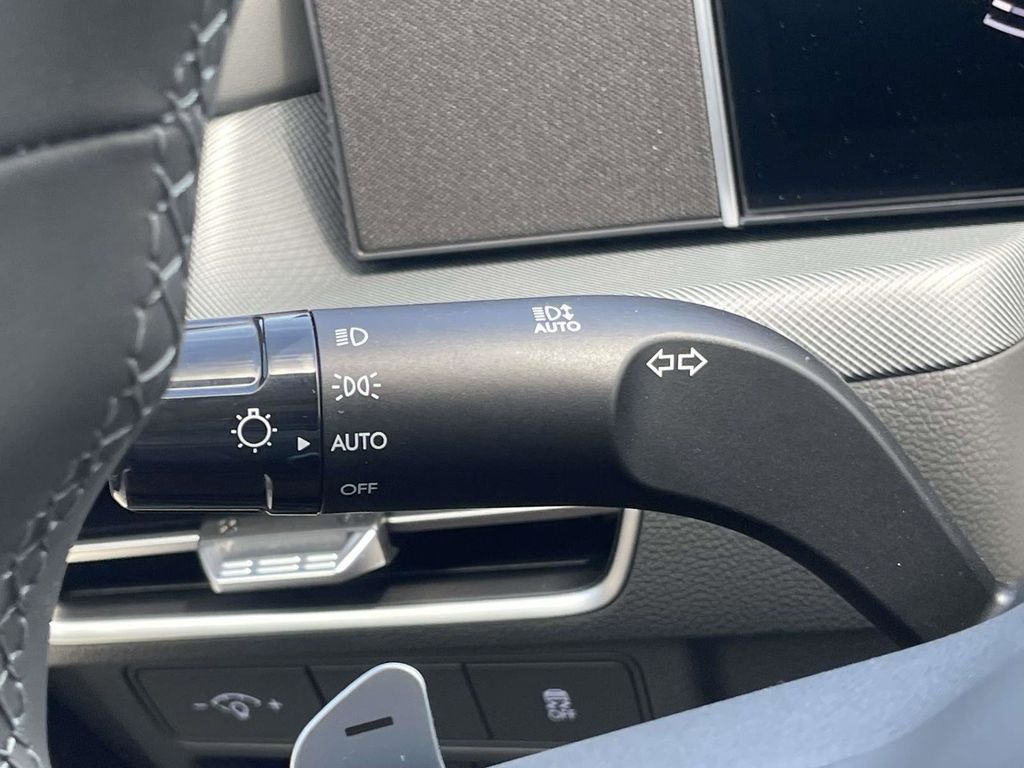 New 2026 Silver Hyundai SEL Sport image 24
