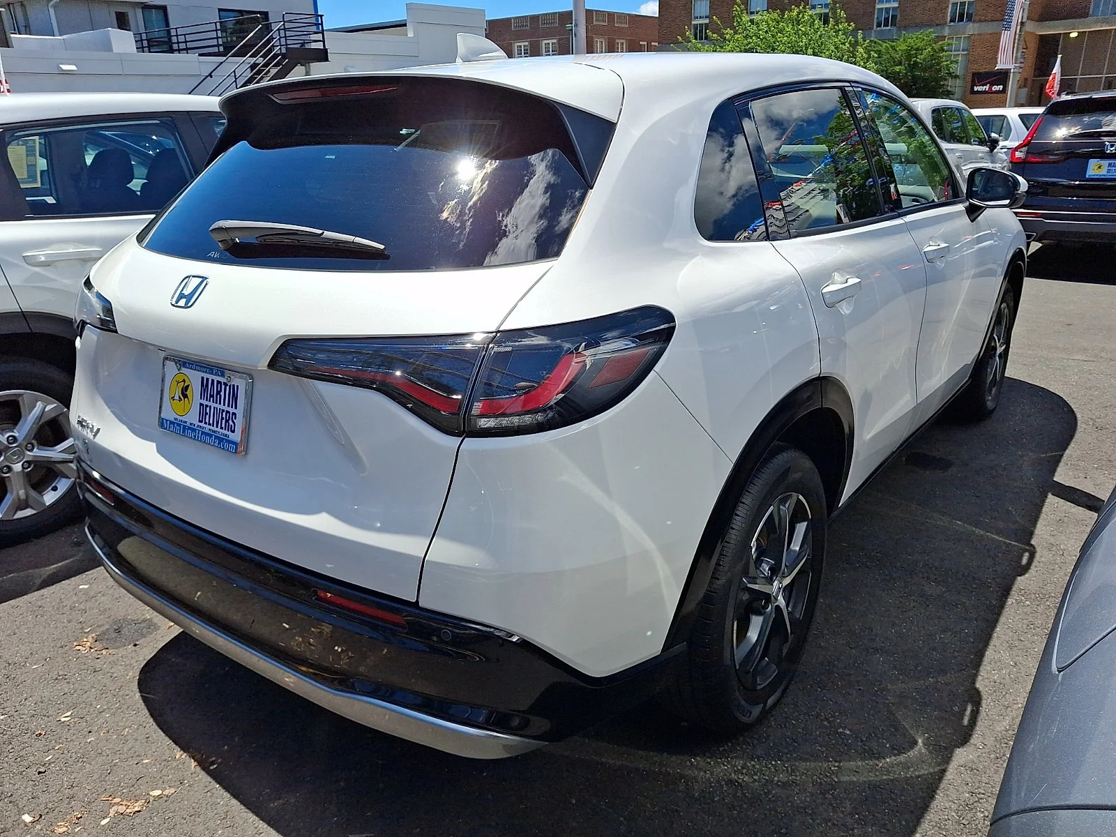 Used 2025 Platinum White Pearl Honda EX-L image 4
