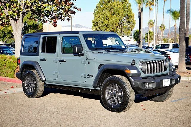 New 2026 Anvil Clear-Coat Exterior Paint Jeep Sport S image 6