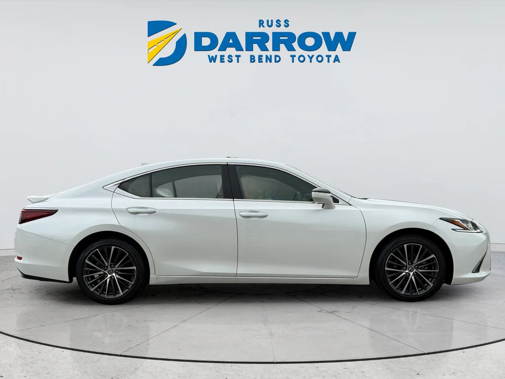 Used 2024 White Lexus 350 image 6