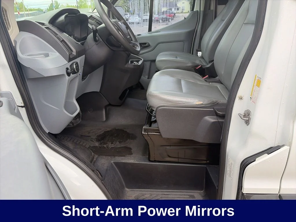 Certified Used 2019 Oxford White Ford Base image 17