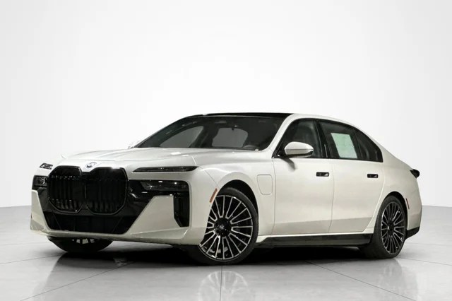 2026 BMW 7 Series 750e xDrive