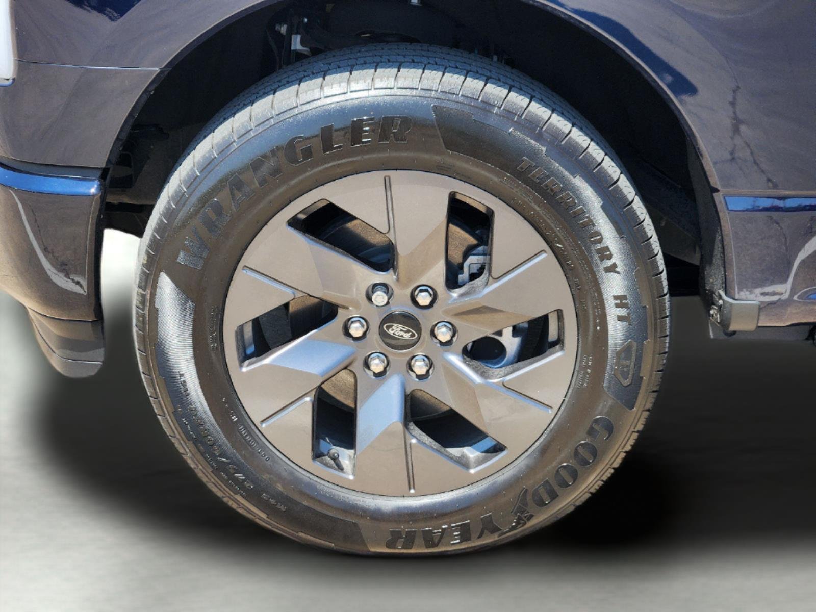 Used 2024 Antimatter Blue Ford LARIAT image 9