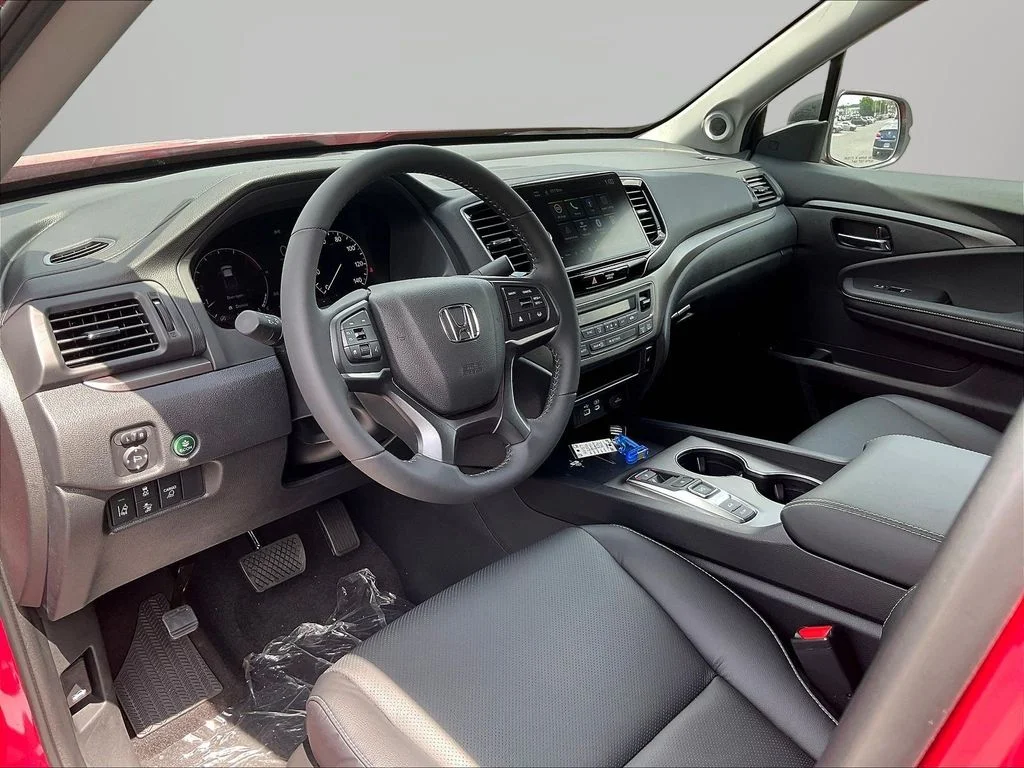 New 2026 Radiant Red Metallic II Honda RTL image 18
