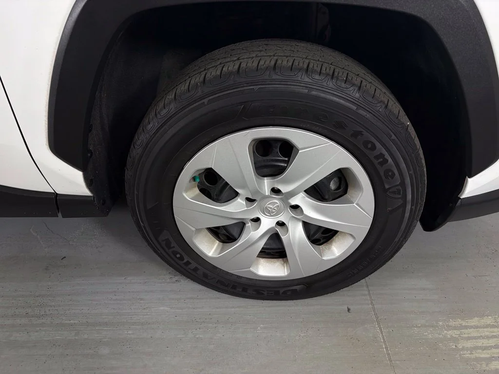Used 2025 White Toyota LE image 10
