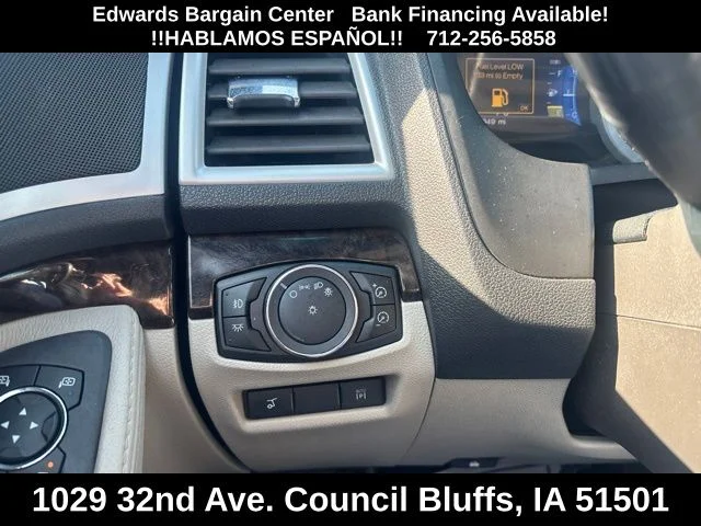Used 2013 White Ford Limited image 23