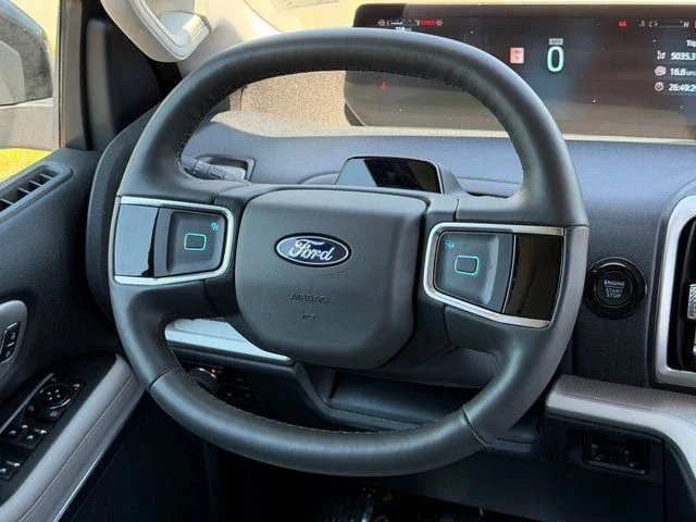 Used 2025 White Ford Active image 19