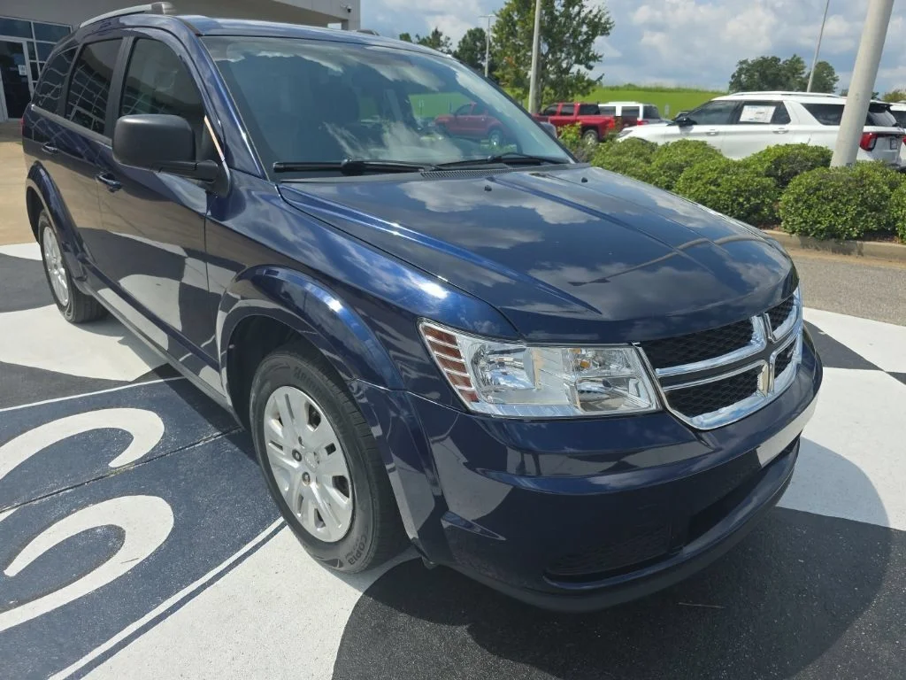 Used 2017 Contusion Blue Pearlcoat Dodge SE image 12