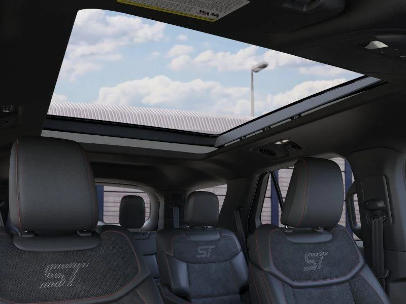 New 2026 Star White Metallic Tri-Coat Ford ST image 22
