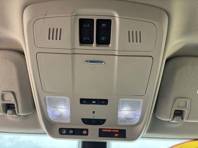 Used 2019 Black Buick Essence image 29