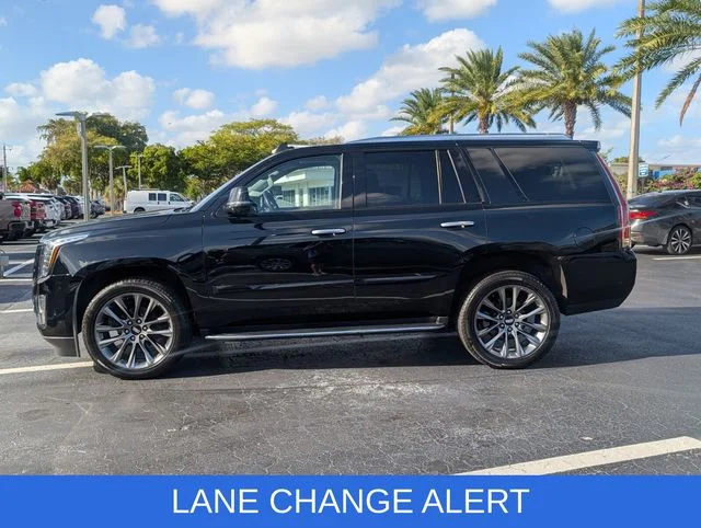 Used 2020 Black Cadillac Luxury image 4