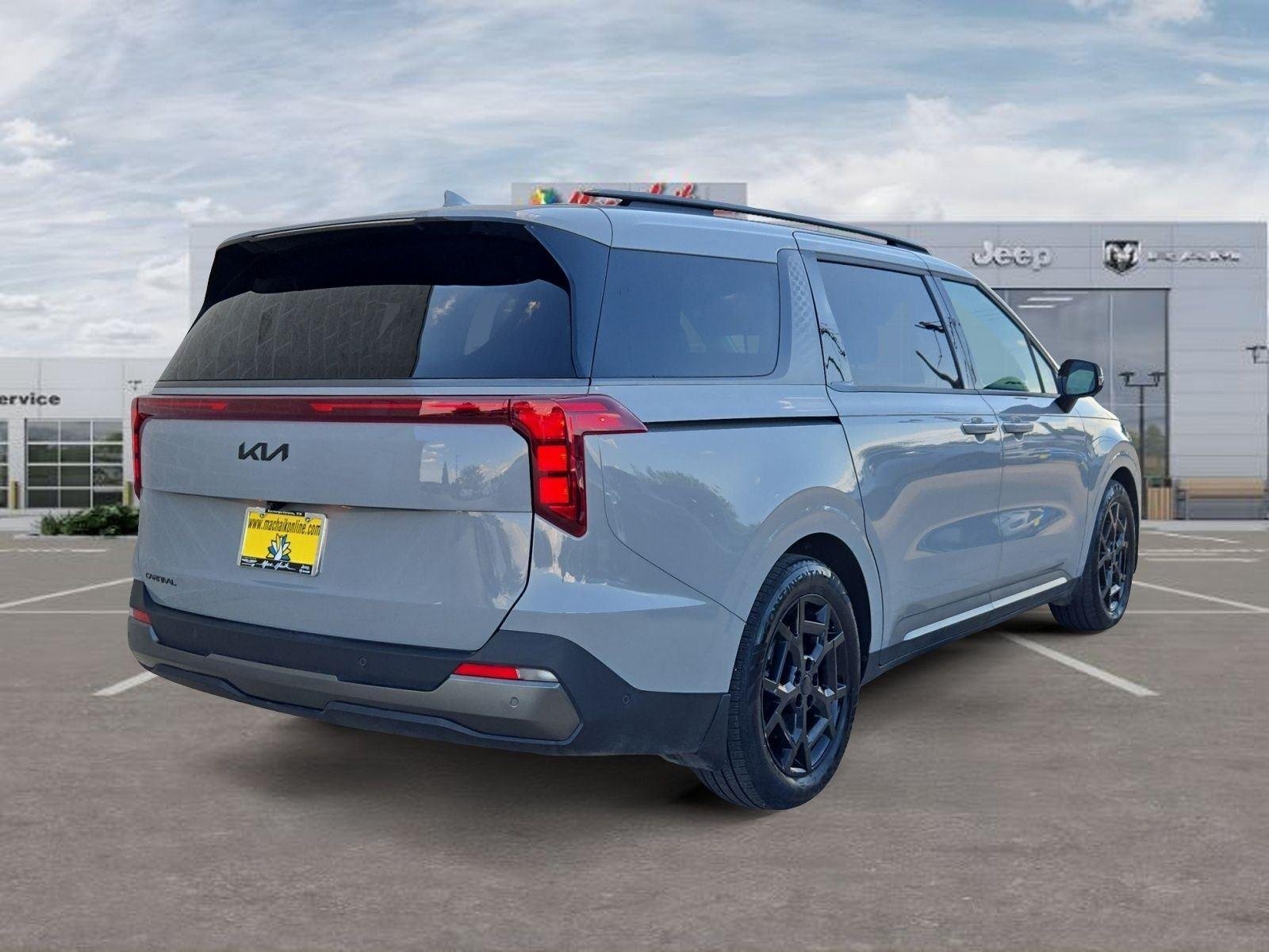 Used 2025 Ceramic Silver Kia SX image 5