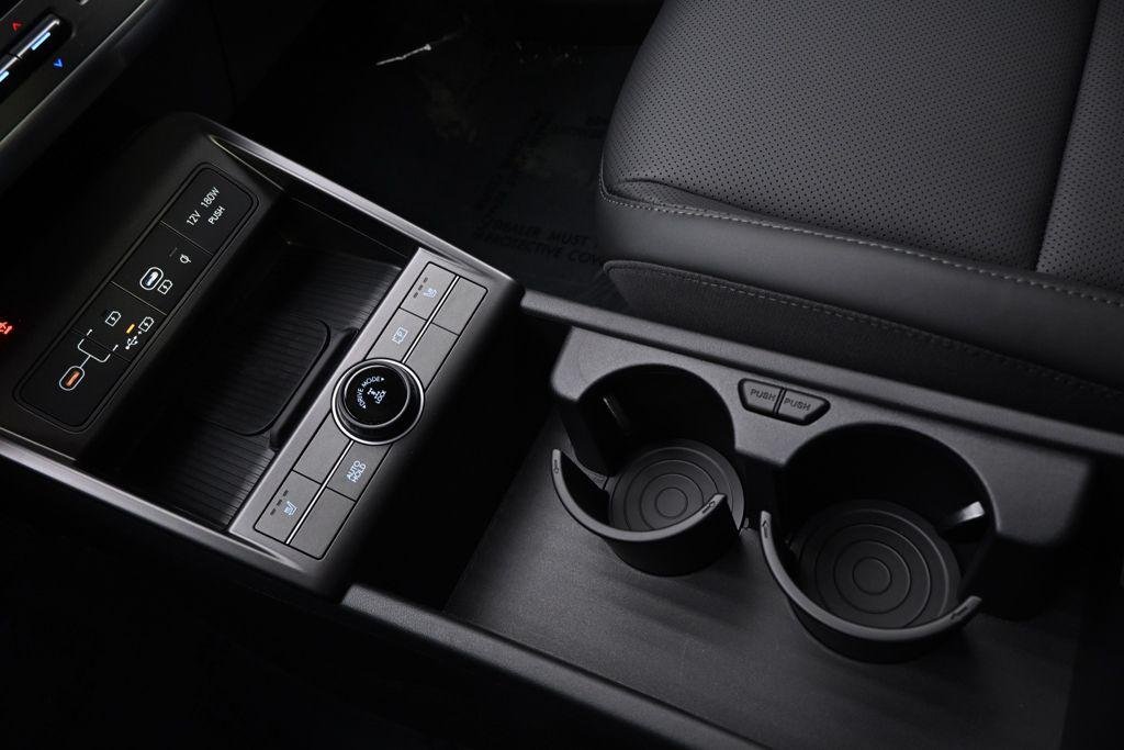 New 2026 White Hyundai SEL Premium AWD image 30