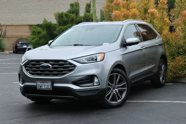 2020 Ford Edge Titanium