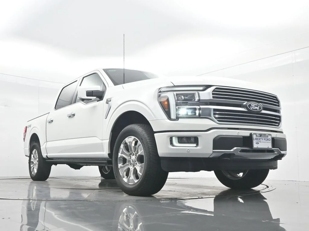 New 2026 Star White Metallic Tri-Coat Ford Platinum® image 35