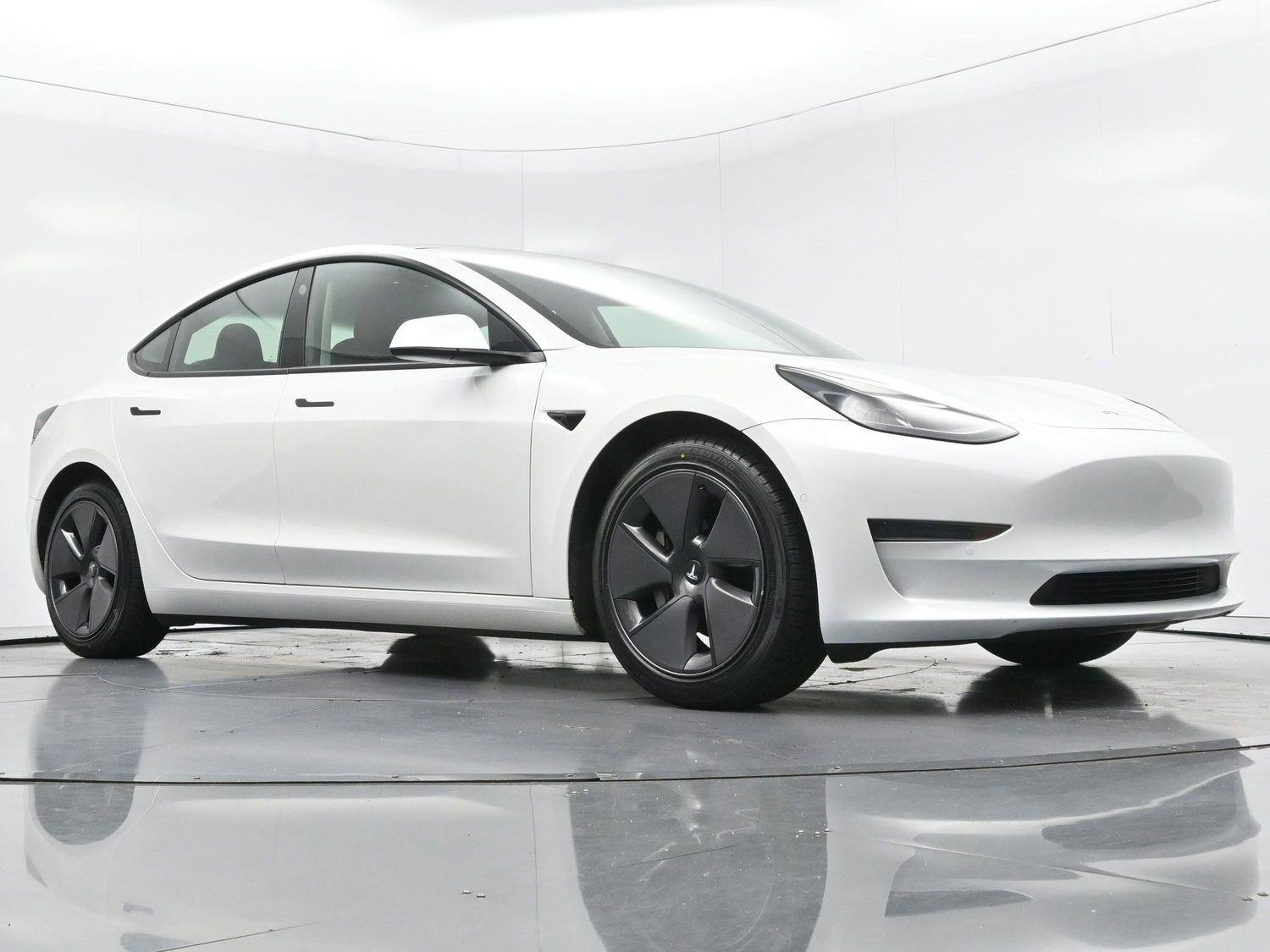 Used 2021 Pearl White Multi-Coat Tesla Standard Range Plus image 43
