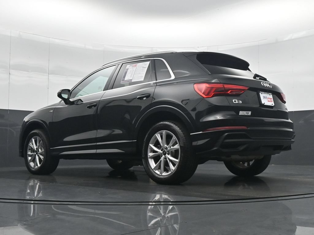Used 2025 Black Audi Premium image 29