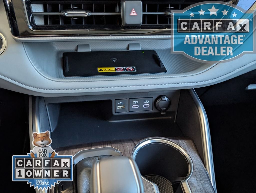 Used 2025 Green Toyota Platinum image 10