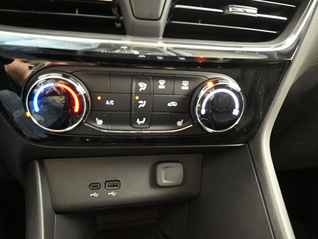 2026 Buick Encore GX Sport Touring - Photo 17