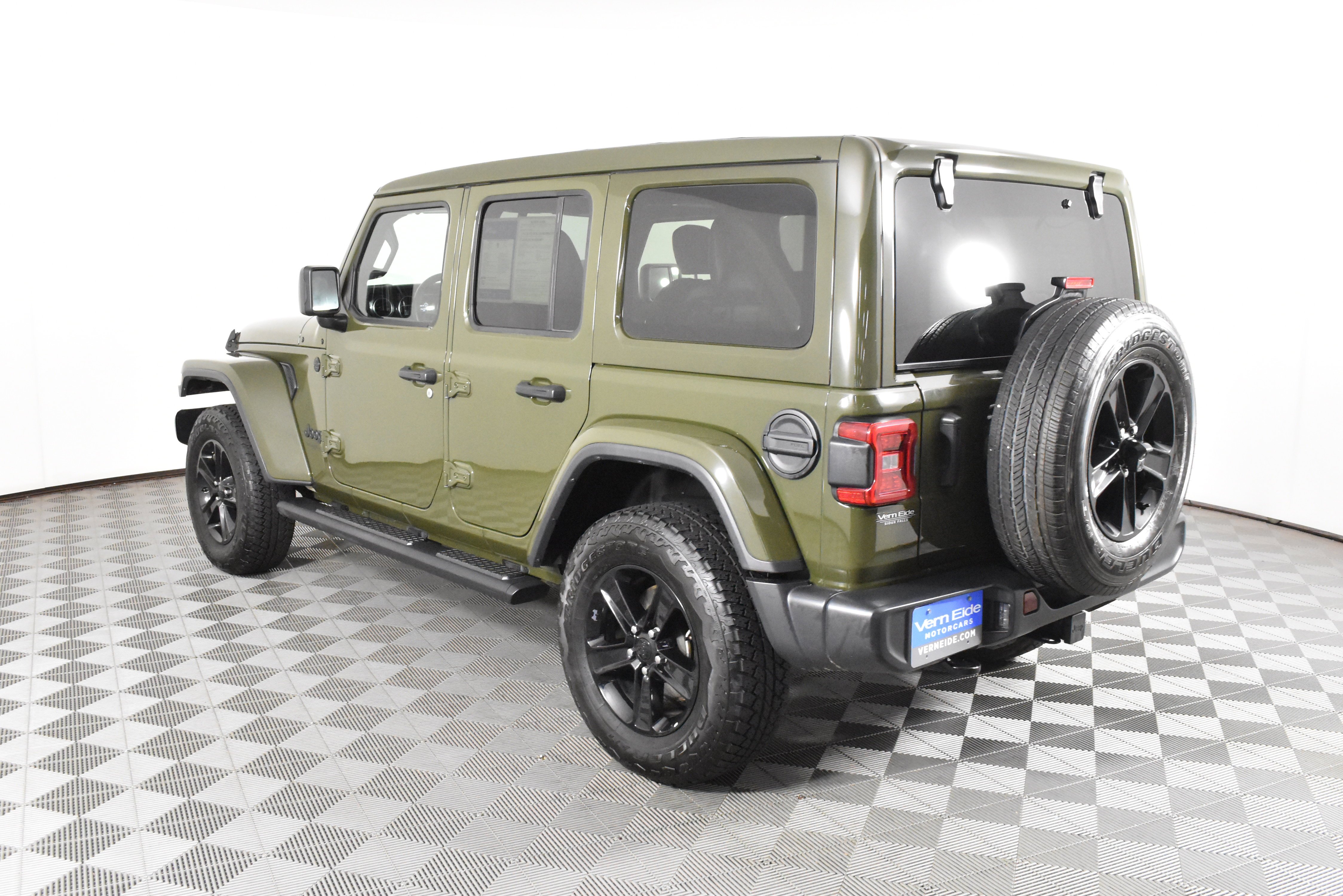 2020 Jeep Wrangler Unlimited Sahara Altitude - Photo 8