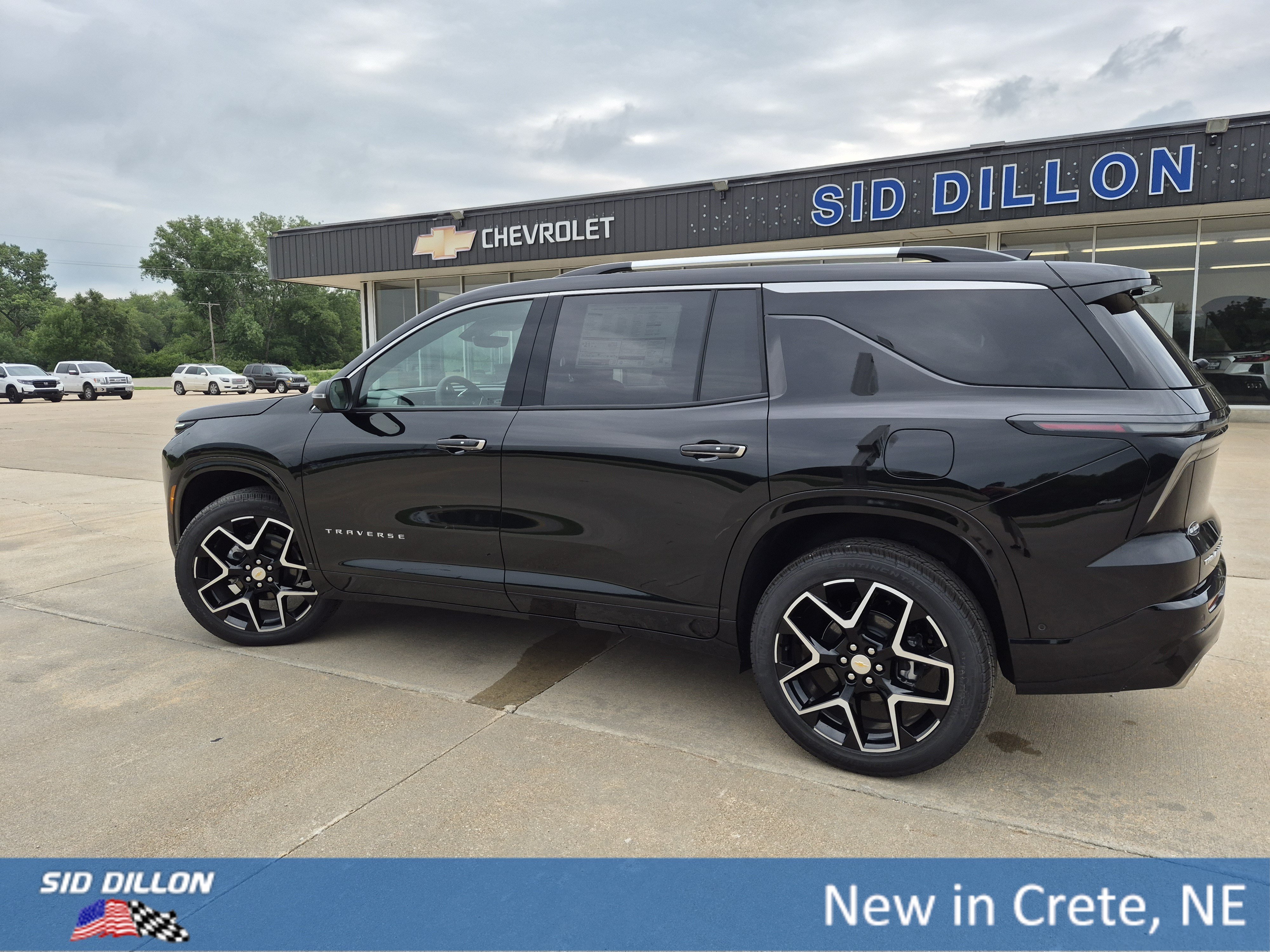 New 2026 Mosaic Black Metallic Chevrolet High Country image 17