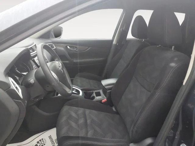 Used 2014 Graphite Blue Nissan SV image 11