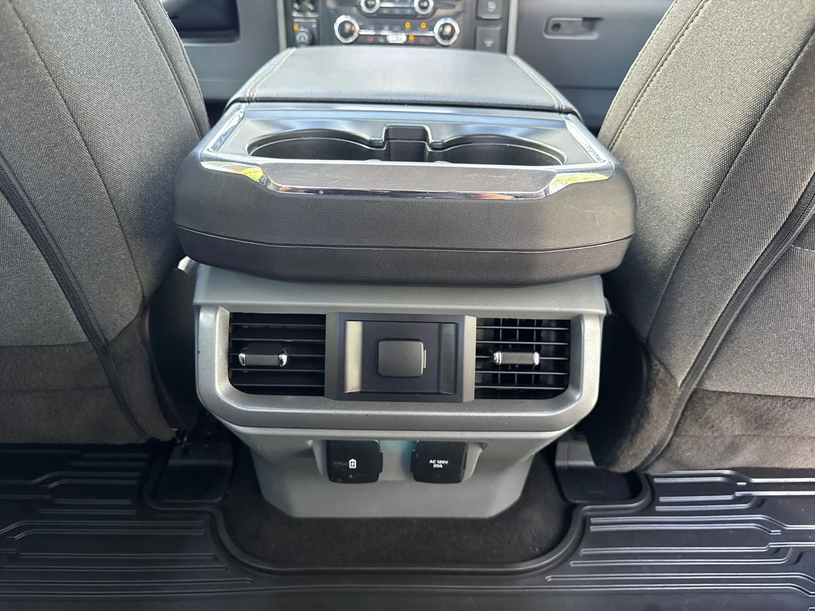 Certified Used 2023 Iconic Silver Metallic Ford XLT image 30