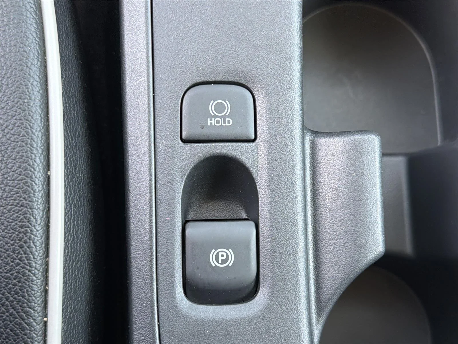 Used 2023 Ice Cap Toyota LE image 13