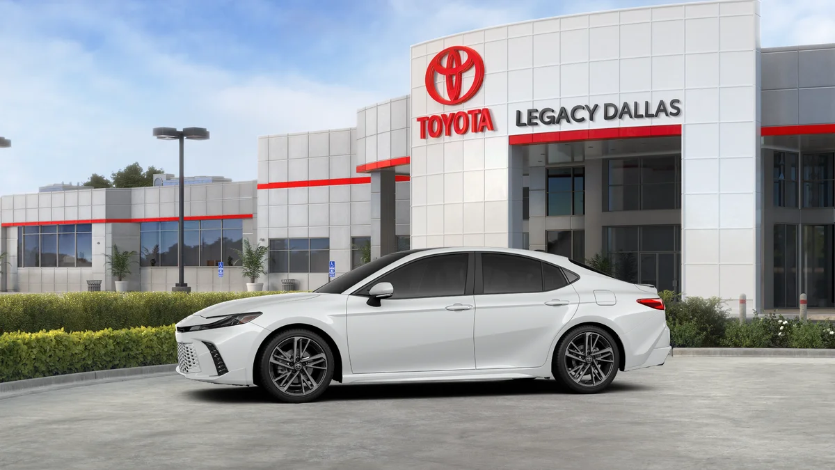 New 2027 Wind Chill Pearl Toyota XSE image 4