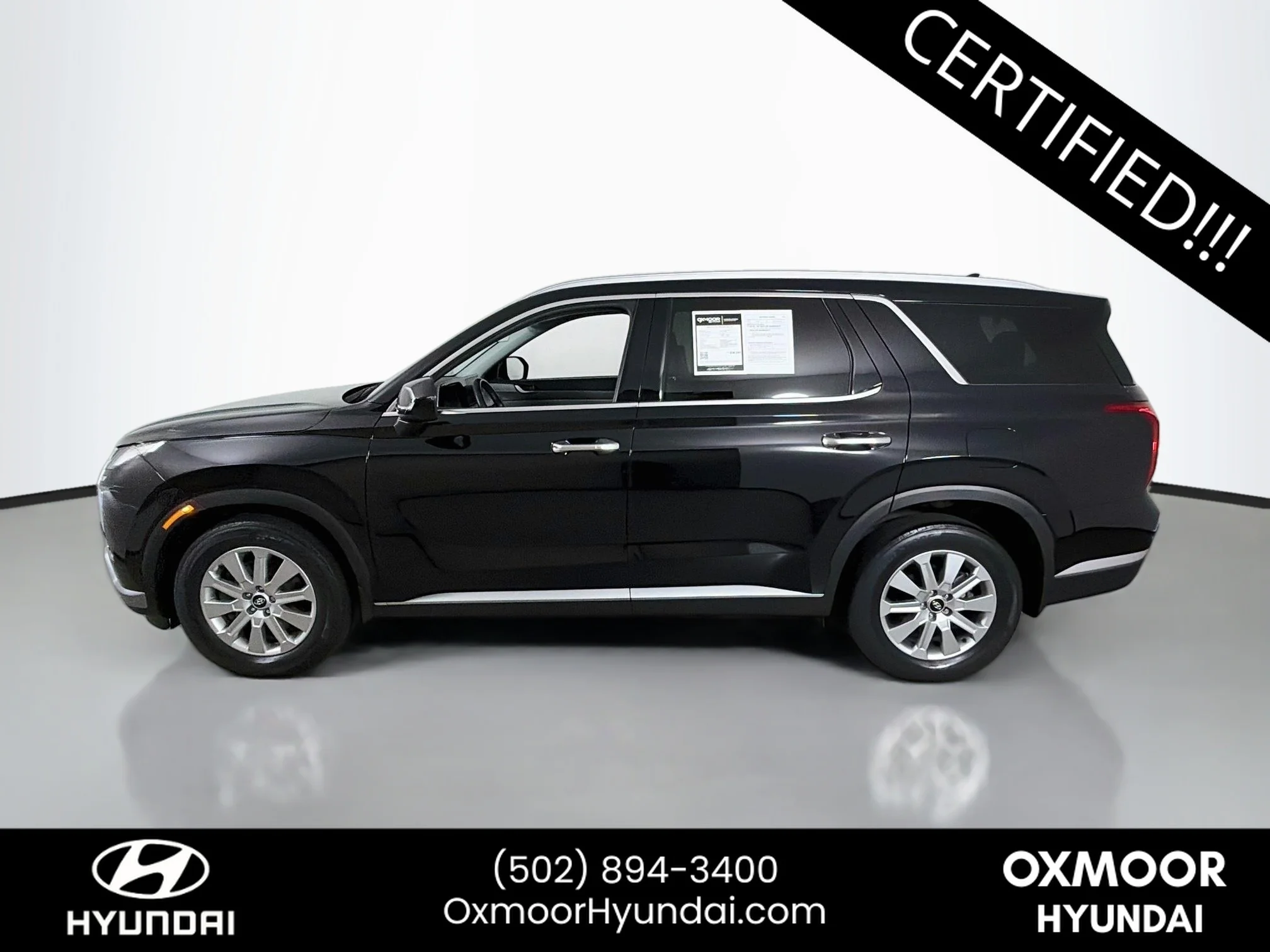 Used 2024 Abyss Black Pearl Hyundai SEL 7P image 4