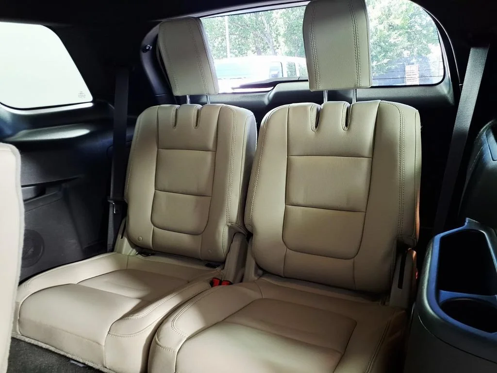 Used 2015 White Platinum Ford XLT image 10