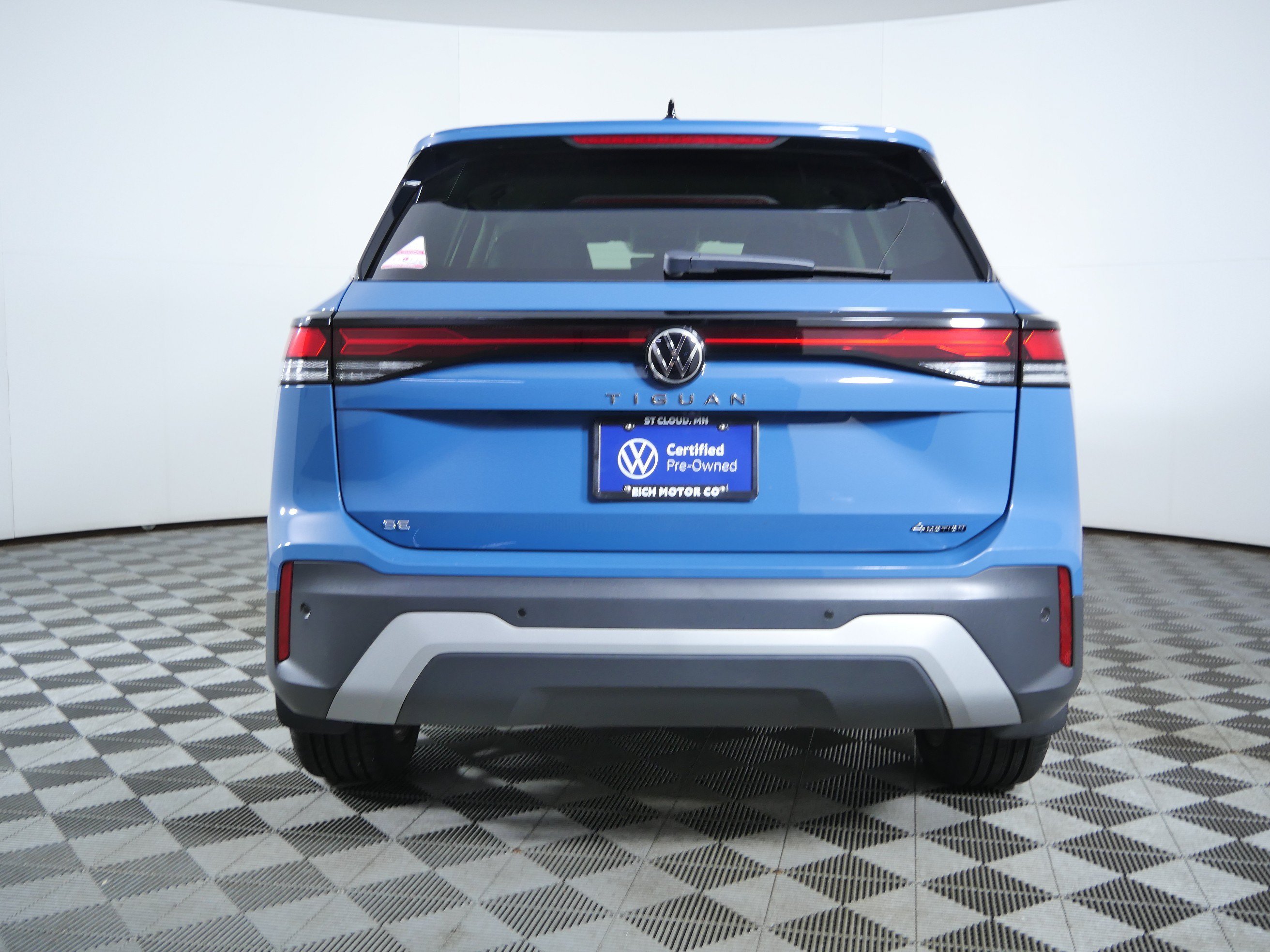 Used 2026 MONTERAY BLUE Volkswagen SE image 6